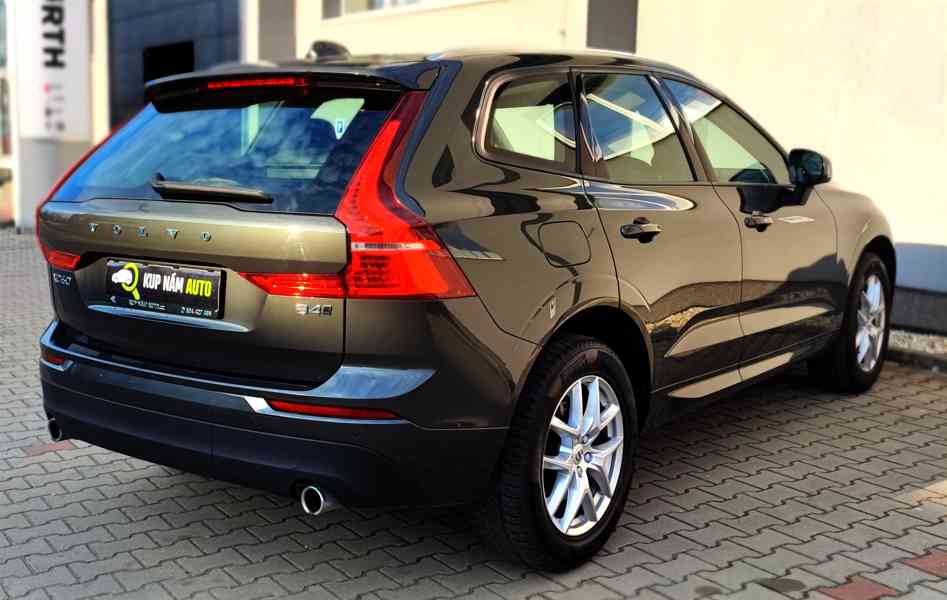 VOLVO XC60 AWD B4 DIESEL 145KW, 2020, MOMENTUM, 1.MAJ, DPH - foto 8