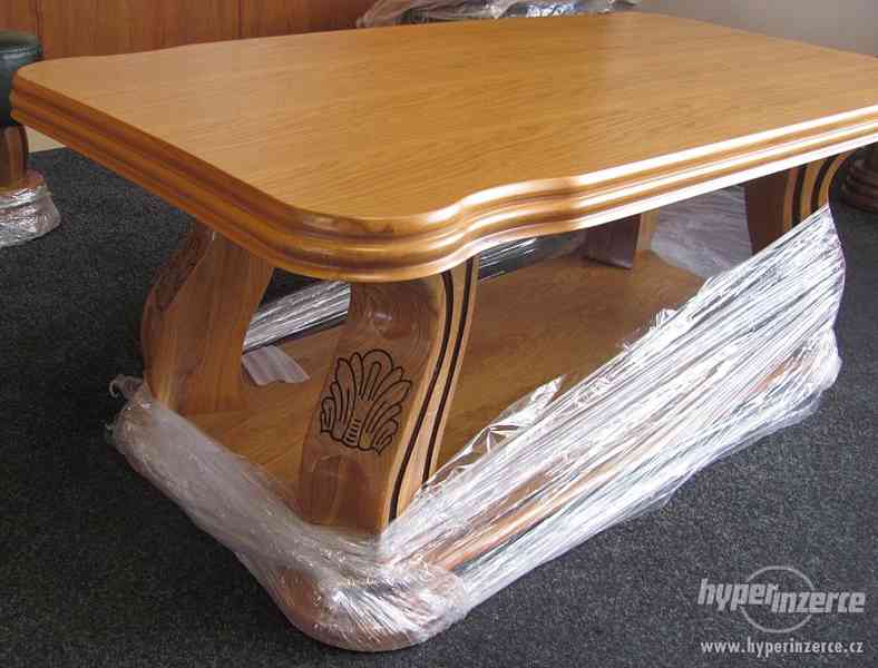 dřevěný stylový dubový konferenční stolek Roma - foto 2