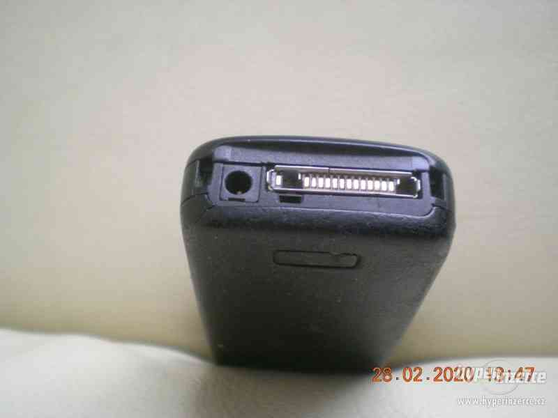 Nokia 6021 z r.2005 - plně funkční tlačítkový telefon - foto 7