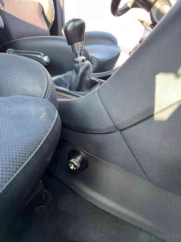 Ford Mondeo 2,0   120kw ,Titanium , Liftback - foto 15