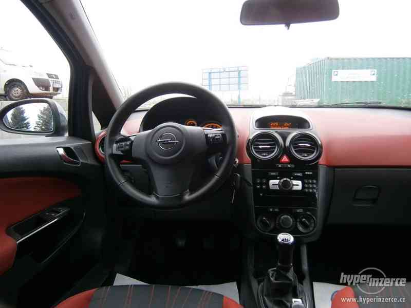 Opel Corsa 1,3Cdti klima+servo+serviska - foto 9