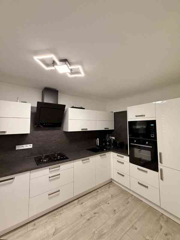 Prodej bytu 4+1, 94,94 m², po kompletní rekonstrukci  - foto 2