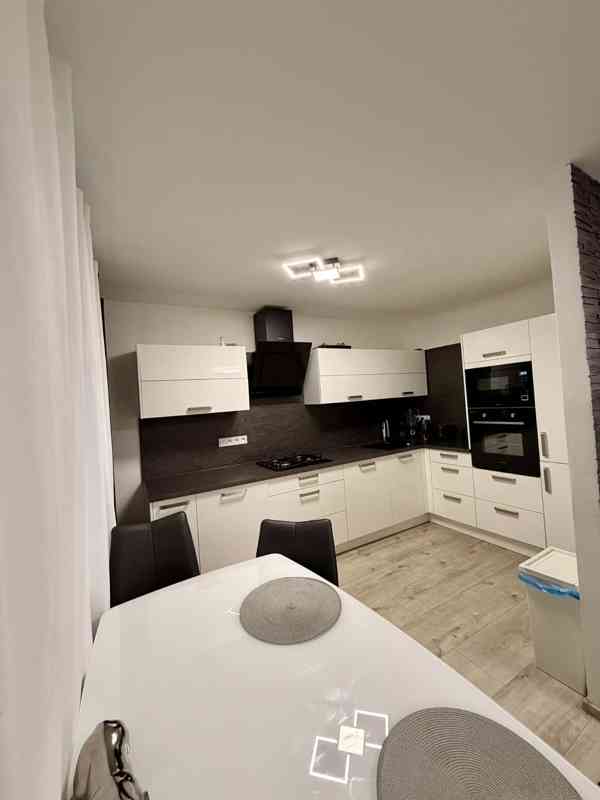 Prodej bytu 4+1, 94,94 m², po kompletní rekonstrukci  - foto 3