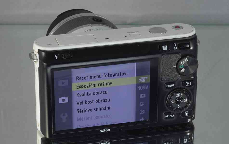 Nikon1 J1+10-30mm VR *10,1Mpx *Full-HDV* 1500 Exp. - foto 9