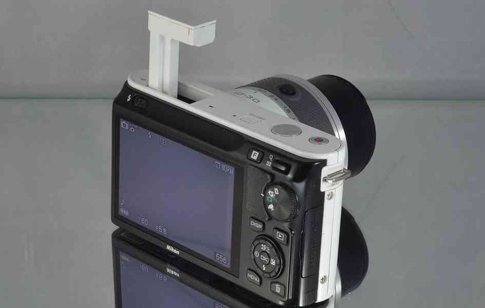 Nikon1 J1+10-30mm VR *10,1Mpx *Full-HDV* 1500 Exp. - foto 8