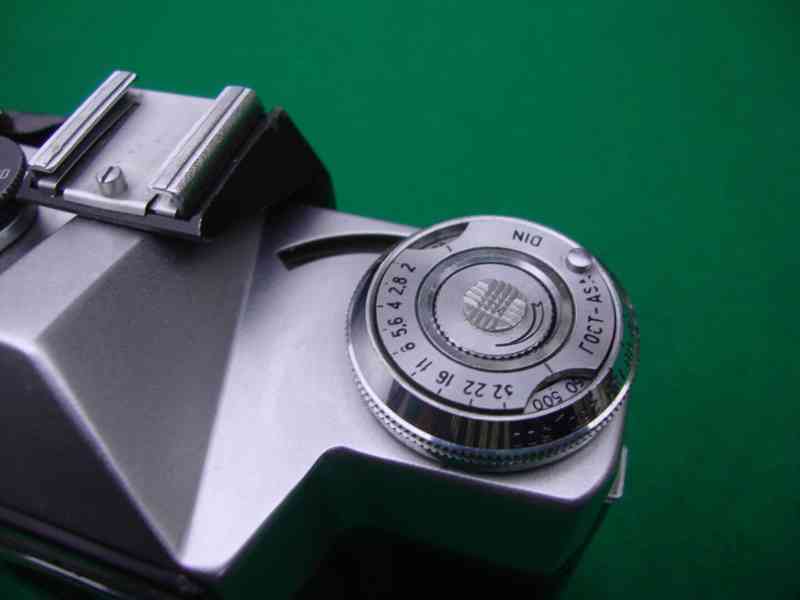 Foto fotoaparát Zenit-E na opravu či náhradní díly USSR - foto 9