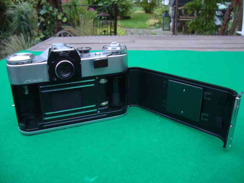 Foto fotoaparát Zenit-E na opravu či náhradní díly USSR - foto 13