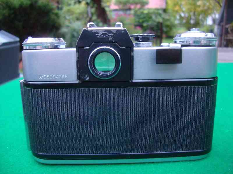 Foto fotoaparát Zenit-E na opravu či náhradní díly USSR - foto 2