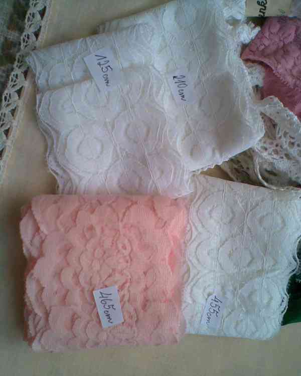 Retro stuhy, krajky, aj. - foto 4