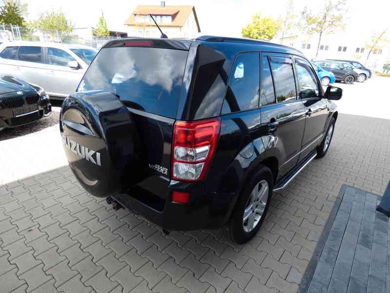 Suzuki Grand Vitara 2,0i benzín 103kw - foto 3