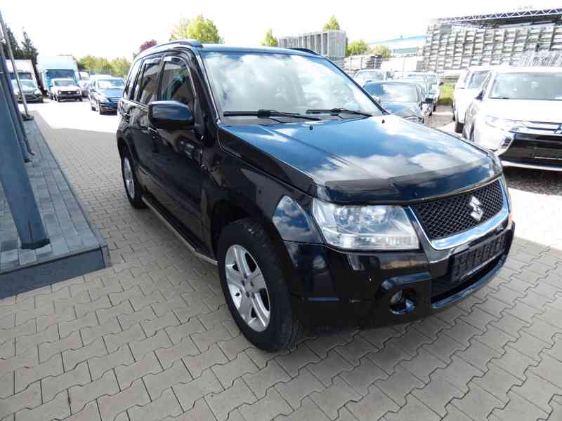 Suzuki Grand Vitara 2,0i benzín 103kw - foto 1