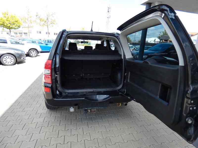 Suzuki Grand Vitara 2,0i benzín 103kw - foto 15