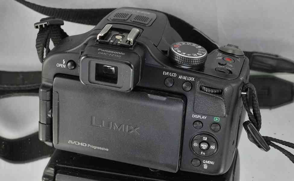 Panasonic Lumix DMC-FZ150 24x Op.Zoom*Full HDV - foto 10