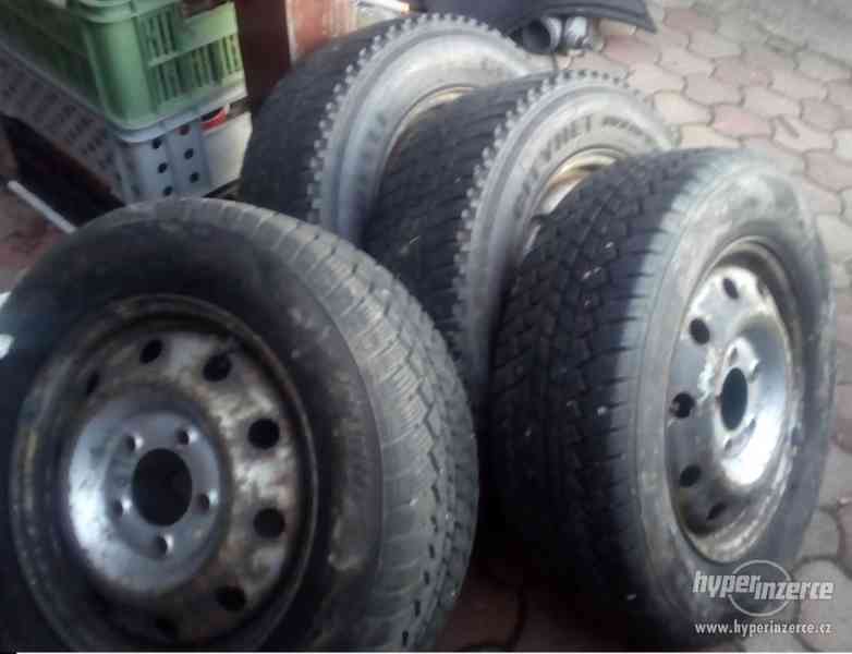Zimní pneu+disky 215/65R16 C , R.Master, O.Movano,.......... - foto 7
