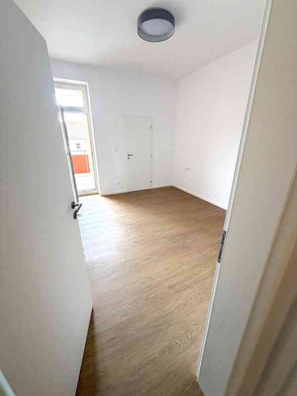 NABÍDKA PRONÁJMU LUXUSNÍHO BYTU 3,5+KK S LODŽIÍ V BRNĚ - foto 14