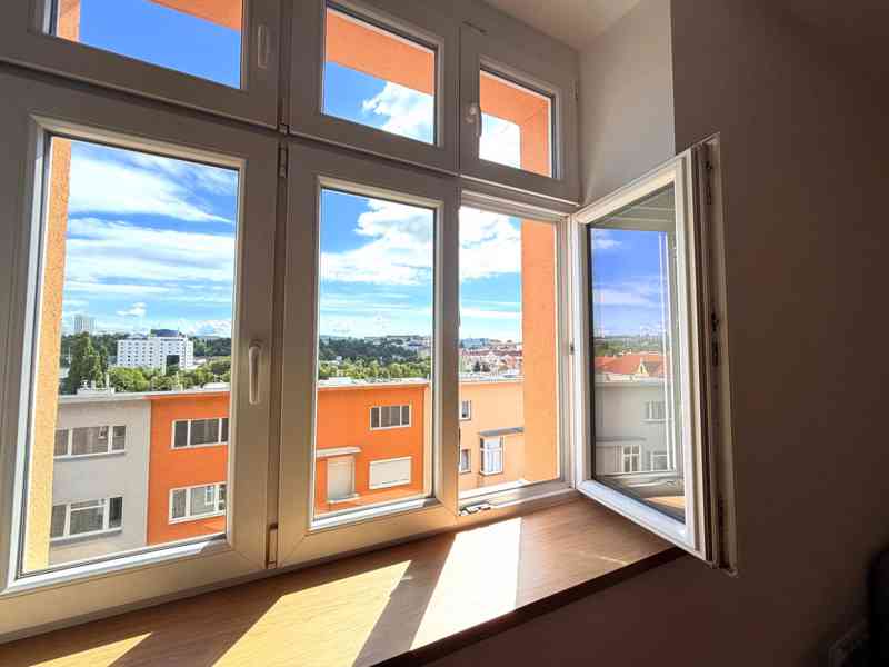 NABÍDKA PRONÁJMU LUXUSNÍHO BYTU 3,5+KK S LODŽIÍ V BRNĚ - foto 3