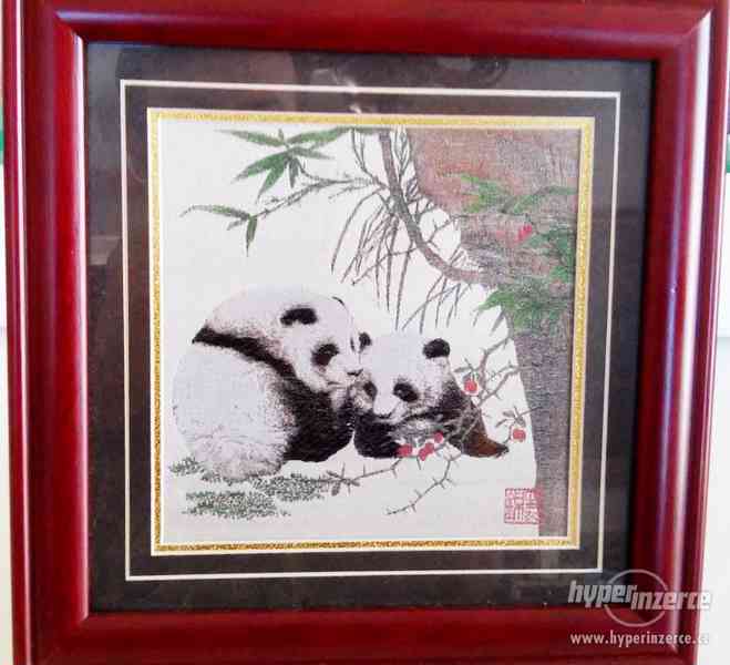 Vyšívaný obraz Čína, pandy - ruční práce. - foto 1
