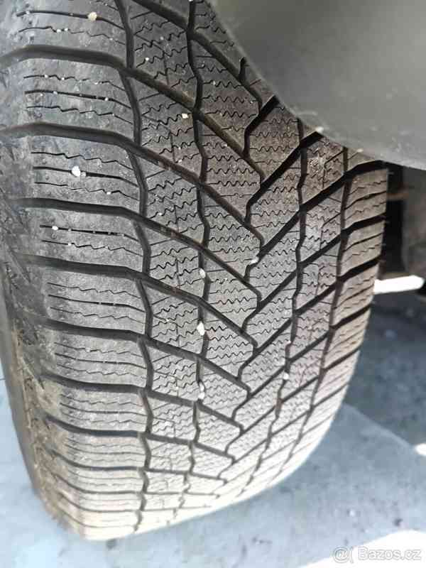 Hyundai ix35 2,0   TDI. 136kw - foto 3