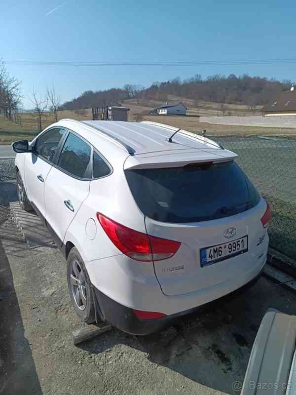 Hyundai ix35 2,0   TDI. 136kw - foto 4