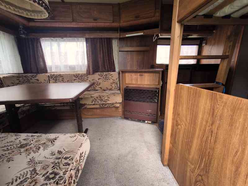 Chata na kolech. Eriba 680, nová STK. Odvoz možný. - foto 16