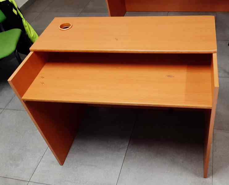 kancelářský stůl - 4 různé kusy - foto 4
