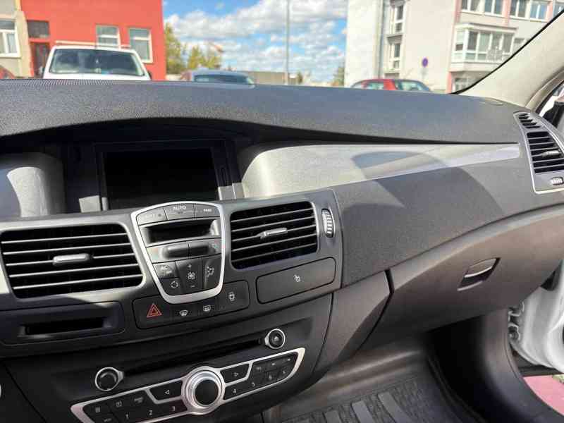 Renault Laguna lll, 2011 - foto 10