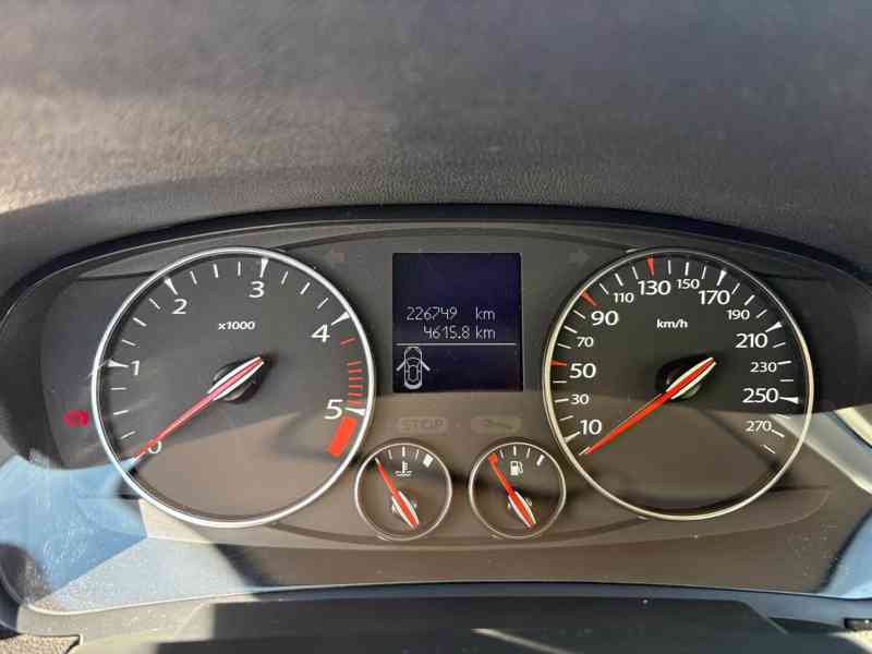 Renault Laguna lll, 2011 - foto 9