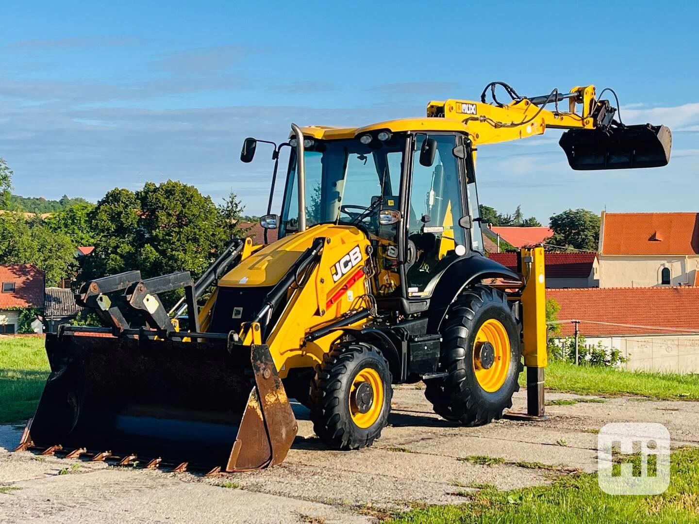 Traktorbagr JCB 3CX (Možnost leasingu) - foto 1