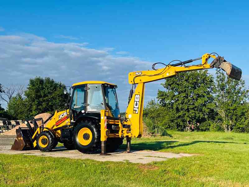 Traktorbagr JCB 3CX (Možnost leasingu) - foto 3