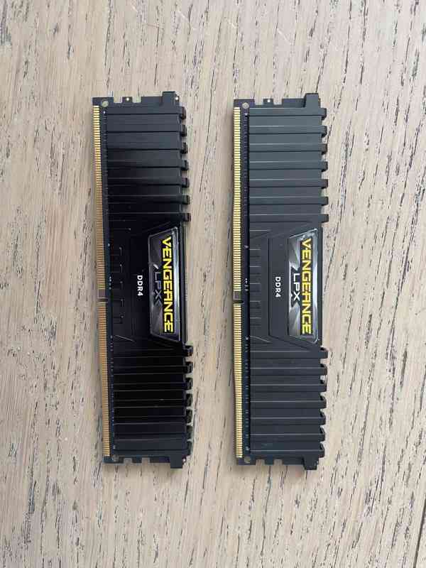 Corsair LPX Vengeance 32GB DDR4 3200MHz CL16 (2x16) - foto 1