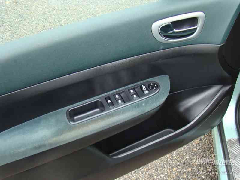 Peugeot 308 1.6i SW Combi r.v.2003 7.míst (stk:10/2022) - foto 6