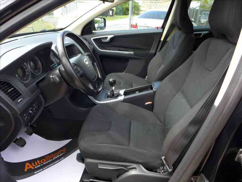 Volvo XC60 2,0 D 5ti válec, 1.MAJITEL - foto 5