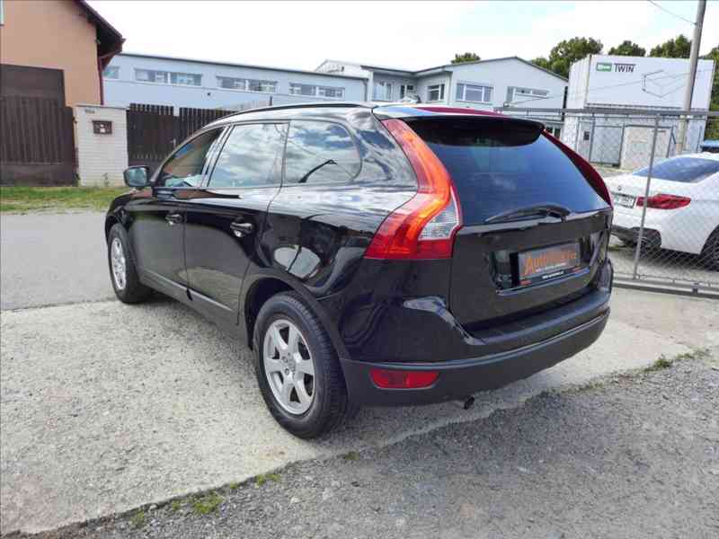 Volvo XC60 2,0 D 5ti válec, 1.MAJITEL - foto 4