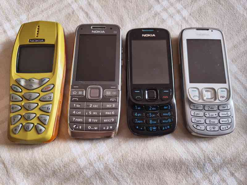 Mobilní tlačítkové telefony Nokia č.4 - foto 3