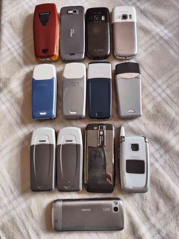 Mobilní tlačítkové telefony Nokia č.4 - foto 2