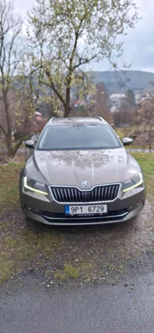 Škoda Superb 1,6   III - foto 7