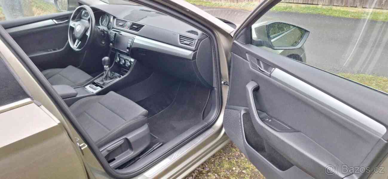 Škoda Superb 1,6   III - foto 6