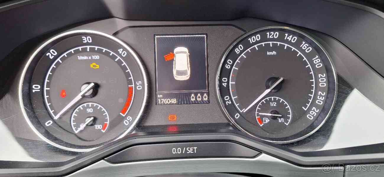 Škoda Superb 1,6   III - foto 4