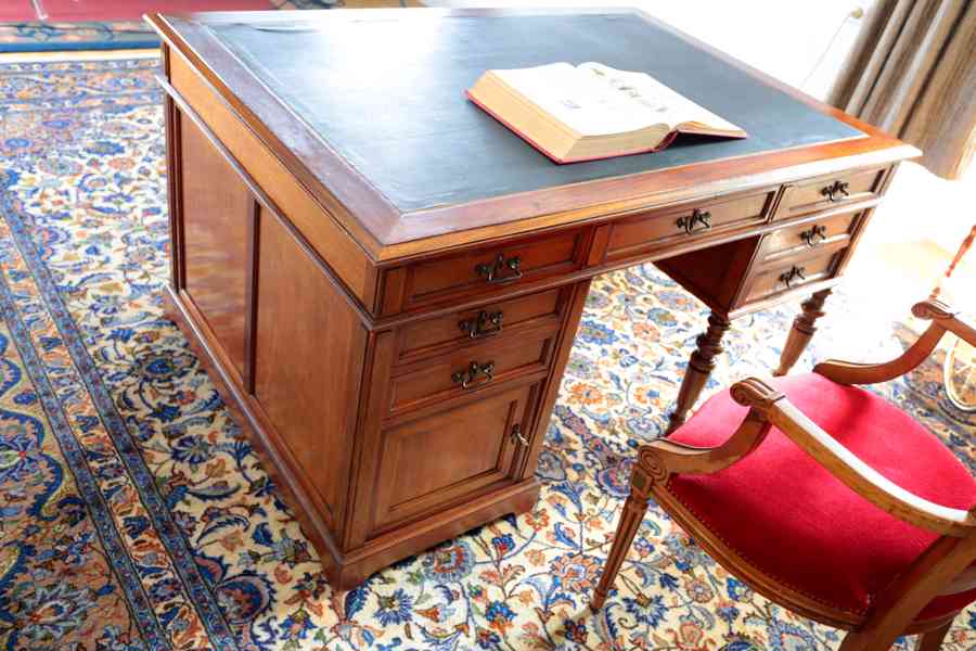 Starožitný neoklasicistní francouzský psací stůl Ludvík XVI - foto 5