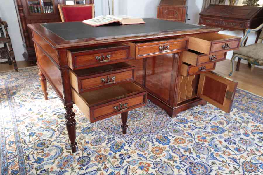 Starožitný neoklasicistní francouzský psací stůl Ludvík XVI - foto 3