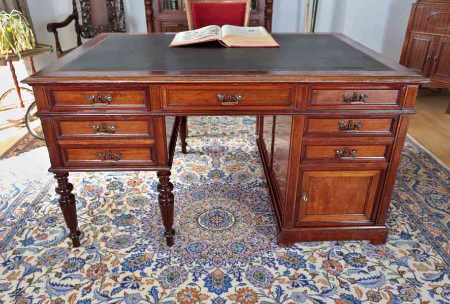 Starožitný neoklasicistní francouzský psací stůl Ludvík XVI - foto 1