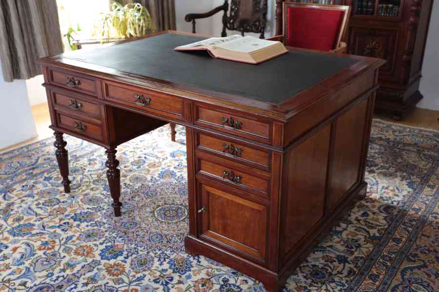Starožitný neoklasicistní francouzský psací stůl Ludvík XVI - foto 2