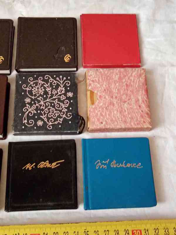 Kolekce mini knížek 12 ks - Názvy ve fotkách staré - foto 4