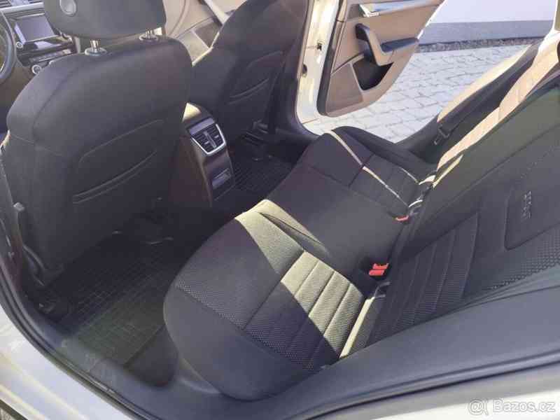 Škoda Octavia 2,0   Scout 4x4 TDI 135kW - foto 9