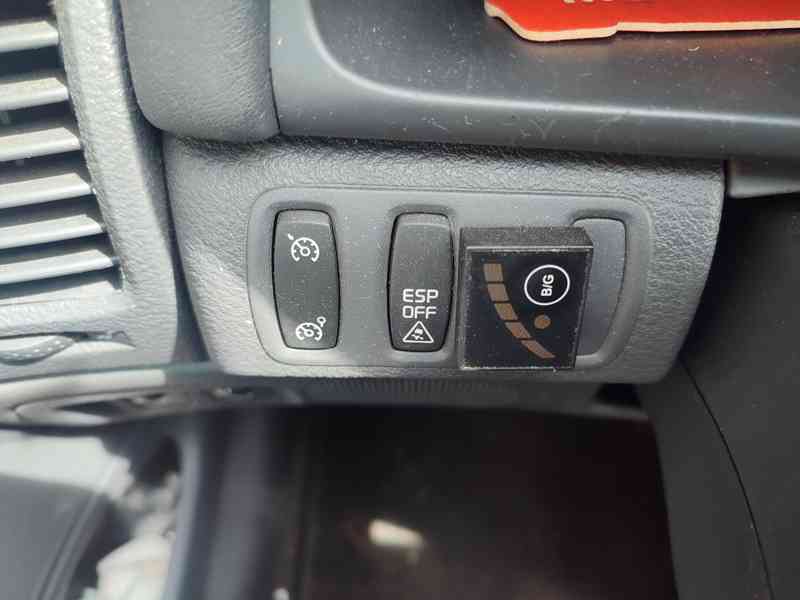 Prodej Renault Laguna II, r. 2004, 1.6 16V 79kW + LPG - foto 10