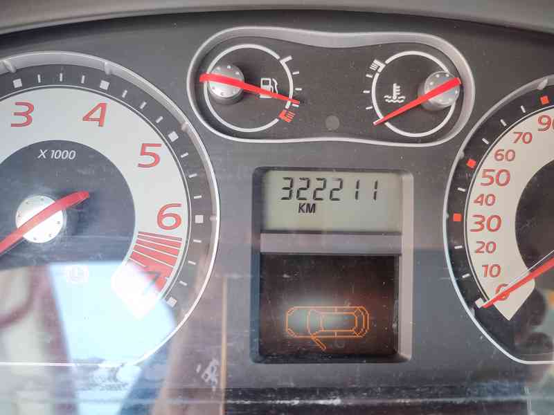 Prodej Renault Laguna II, r. 2004, 1.6 16V 79kW + LPG - foto 16