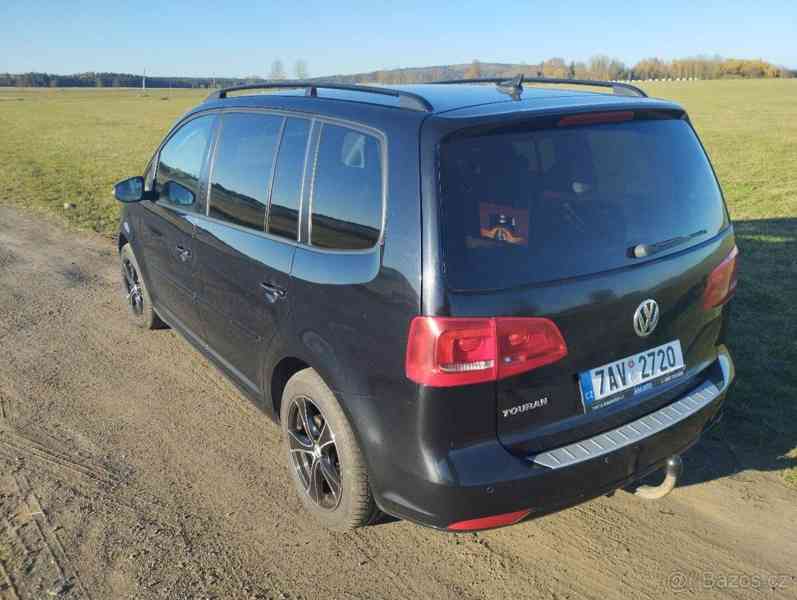 Volkswagen Touran 2,0   DSG, 2011, servisní knížka - foto 4