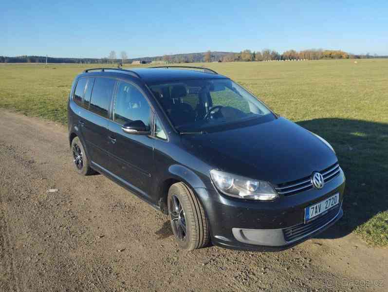 Volkswagen Touran 2,0   DSG, 2011, servisní knížka - foto 2