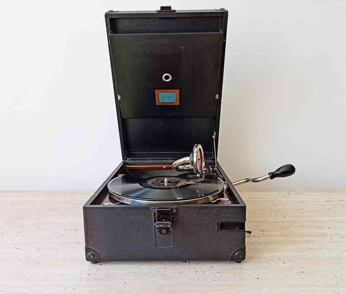 Electrola – starožitný gramofon na kliku, 20. léta, top-top 