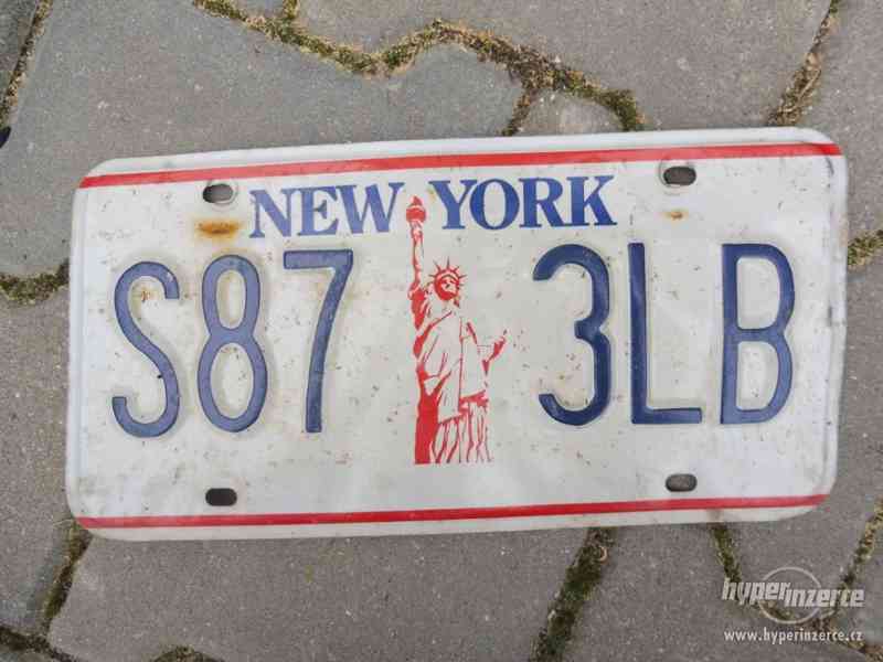Americká spz, značka z USA, New York, dekorace do garáže. - foto 1